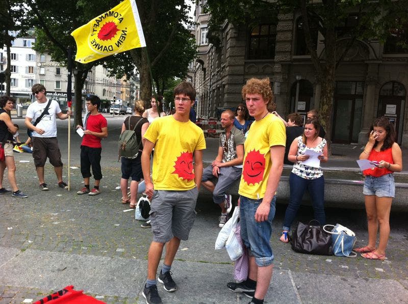 Schüler protestieren in Zürich gegen Atomkraft