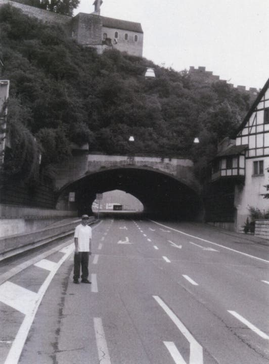 Schlossbergtunnel heute Dass diese heutzutage ohne Verkehr abgebildet werden konnte, war nur an einem frühen Sonntagmorgen möglich.