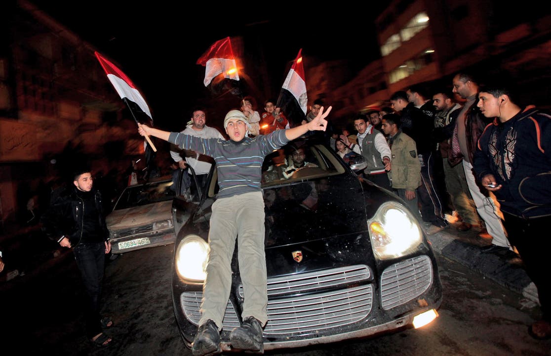 Sieg für das Volk! Feier auf dem Tahrir-Platz