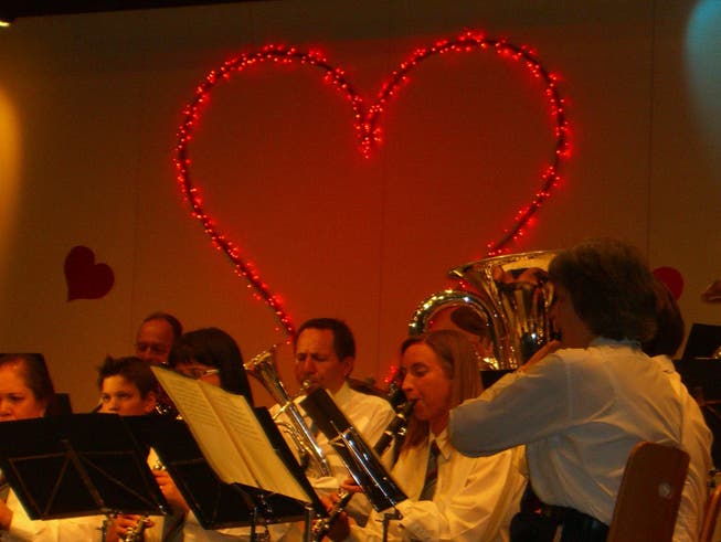 Wenn die Liebe ein Konzertprogramm bestimmt, gehört ein rotes Herz einfach dazu. Daniela Dietsche