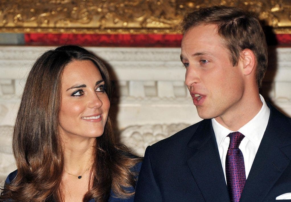 Verlobung Am 16. November geben Prinz William und Kate Middleton ihre Verlobung bekannt. Die Hochzeit soll am 29. April 2011 stattfinden.