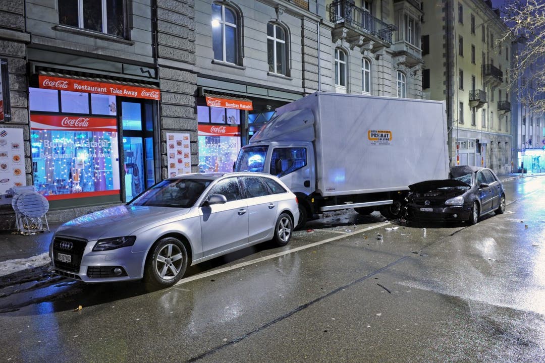 Schwerer Verkehrsunfall in Zürich: War der Fahrer betrunken?