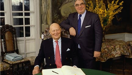 Bill de Vigier (sitzend) mit Stiftungspräsident Moritz Suter. Oliver Menge