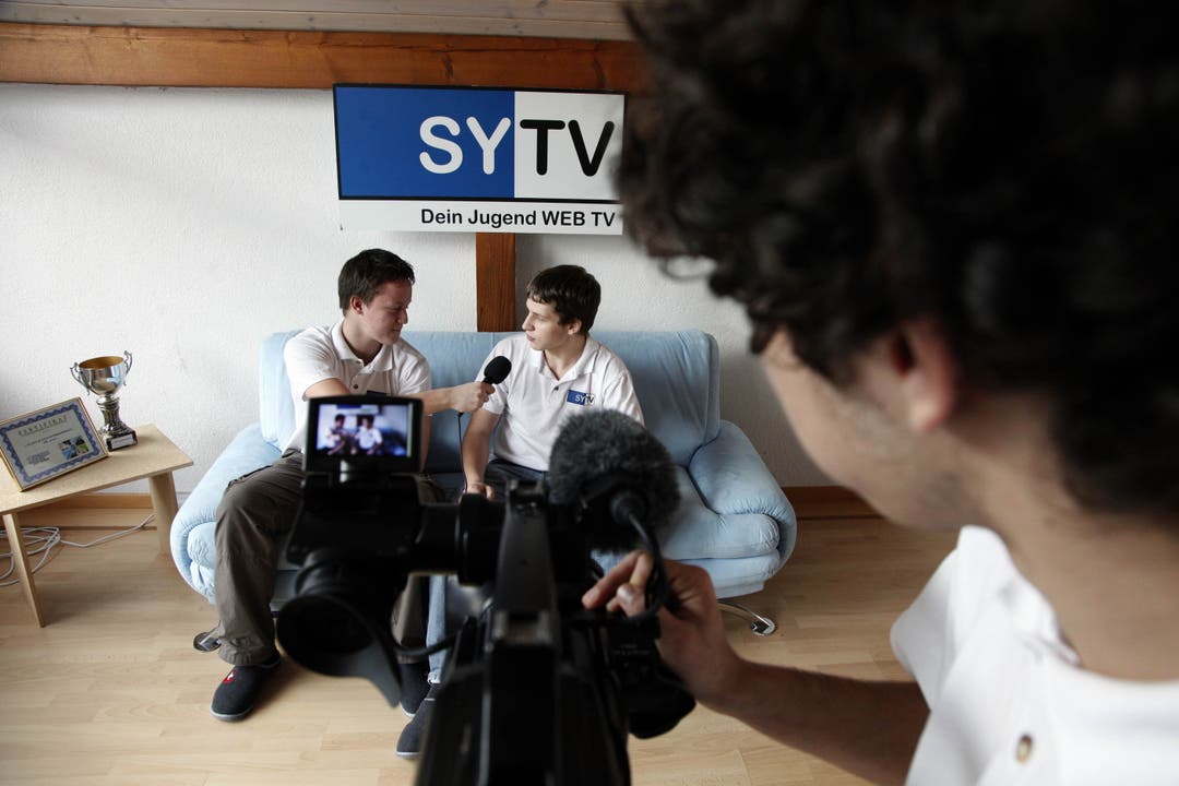 Ein Fernsehen von Jugendlichen für Jugendliche. (Fotos: Hanspeter Bärtschi)