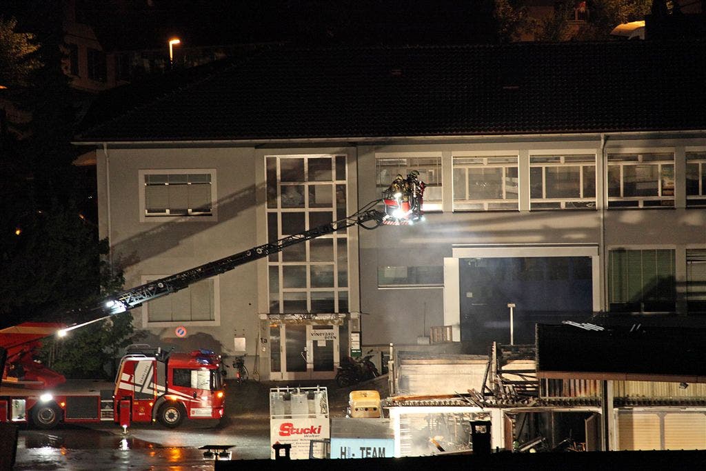 Bei einer Explosion in Ostermundigen am Dienstagabend wurden zwei Personen verletzt