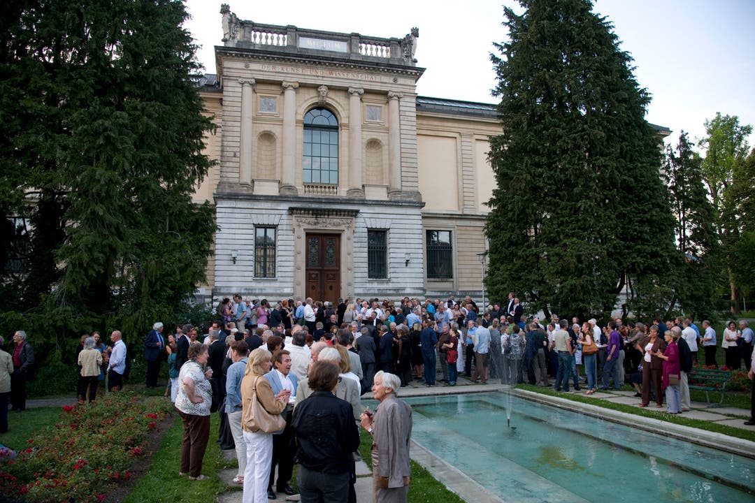 Die Gäste feierten vor dem Kunstmuseum
