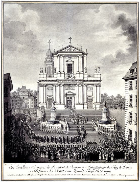  Die Erneuerung des Soldbündnisses mit Frankreich 1777 – hier nach einem Stich von Midart – war ein grosses Spektakel und sorgte für viele Schaulustige auch an den „Krone“-Fenstern. (zvg)