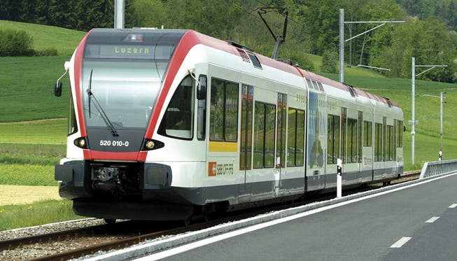Die Seetalbahn, unterwegs in Richtung Luzern (Archiv)