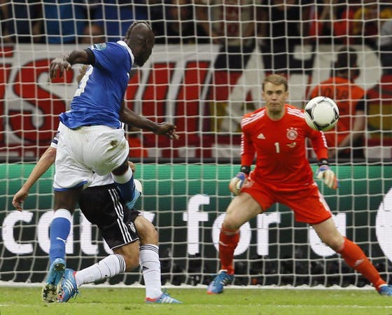 Fussball Mario Balotelli Manchmal Mache Ich Seltsame Dinge