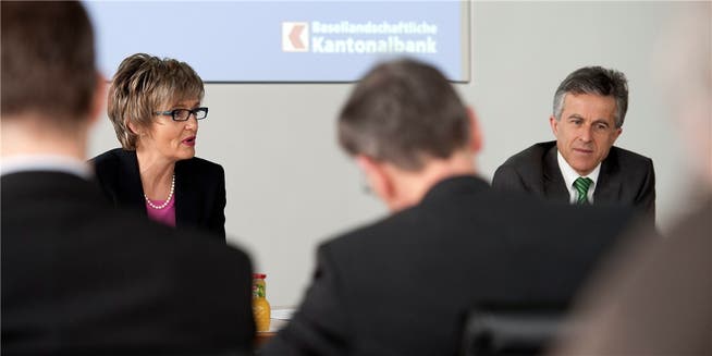 Harte Verhandlungspartner: BLKB-Bankratspräsidentin Elisabeth Schirmer-Mosset und CEO Beat Oberlin. Keystone