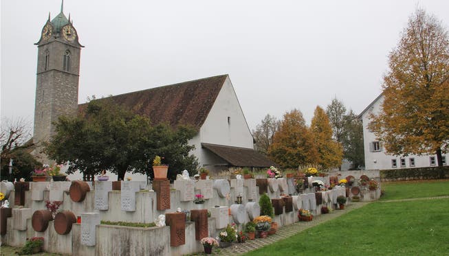 Auf dem Friedhof Windisch wurde ein Kindergrabfeld aufgehoben. CM
