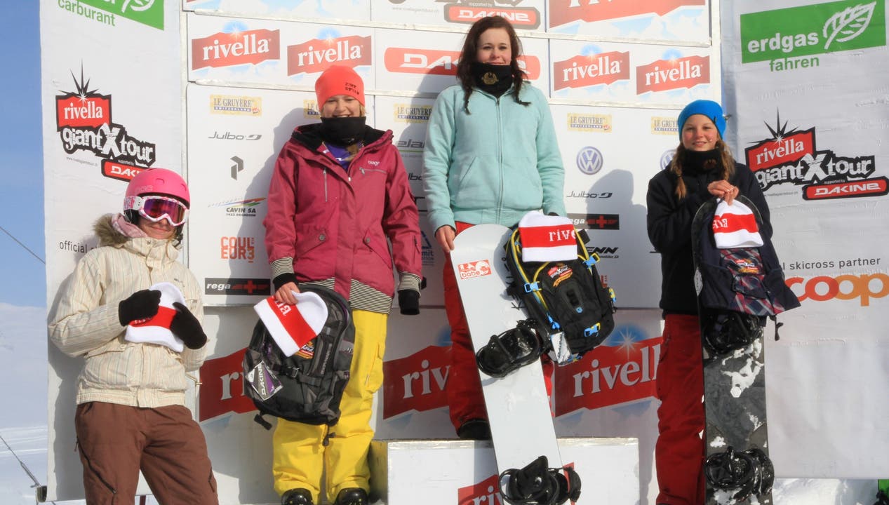 Die Ski und Snowboardfahrer zeigten ihr Können bei der vierten Etappe der «Rivella giantXtour» in Melchsee-Frutt.