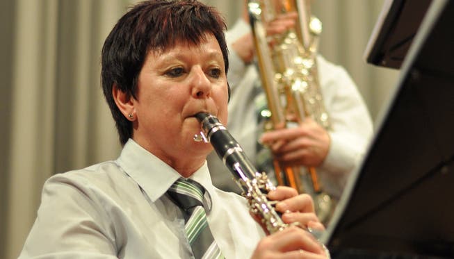 Klarinettistin Luzia Bühlmann wurde für ihre 35-jährige, aktive Vereinstätigkeit zur Eidgenössischen Musikveteranin geehrt.