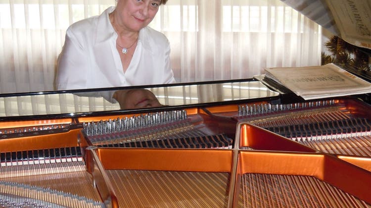 Pianistin Cantos engagiert sich nicht nur für spanische Musik