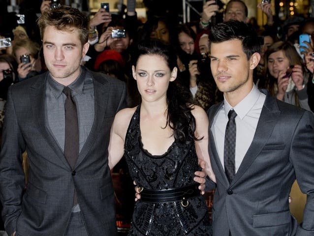 Robert Pattinson (v.l.), Kristen Stewart und Taylor Lautner bei der Premiere von "Breaking Dawn" (Archiv)