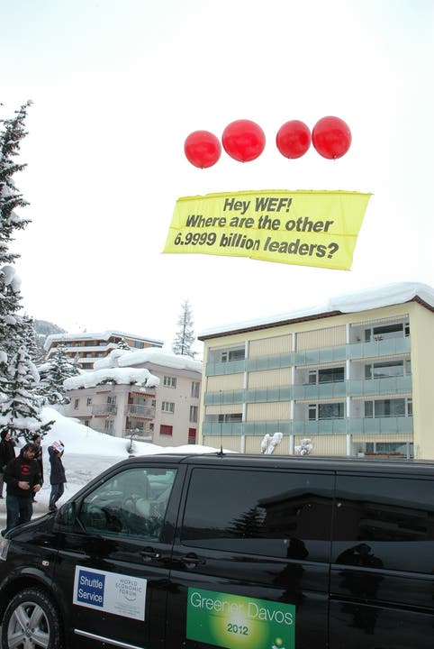 Occupy besetzt Luftraum über Davos