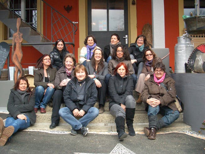 Teilnehmerinnen bei ihrem ersten Treffen in Fulenbach bei Claudia Brander (hinten links)