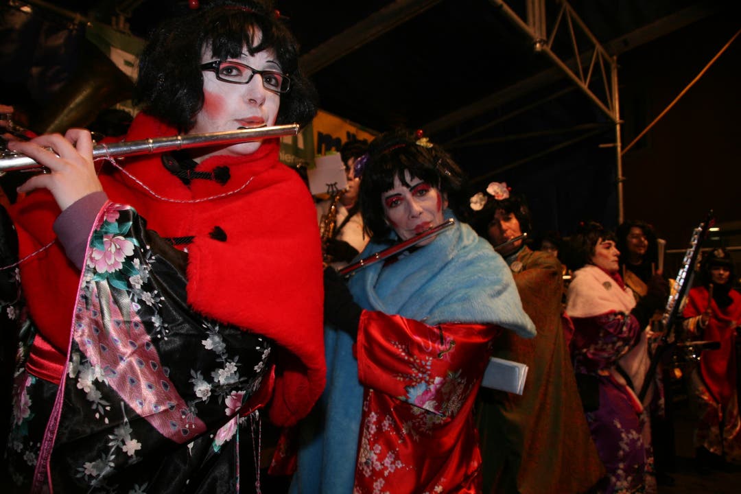 Vor dem Restaurant Pickwick waren die Damen eines japanischen Kabuki-Theaters im Einsatz...