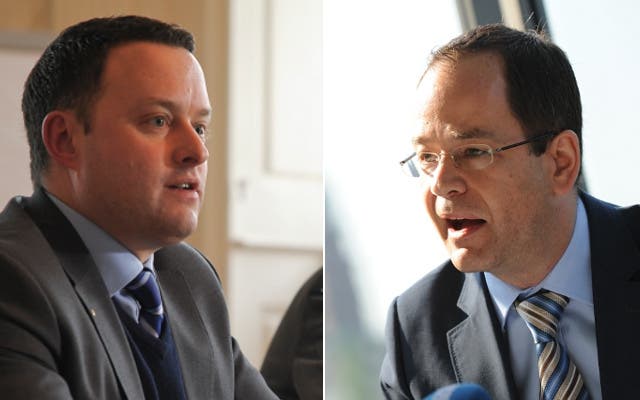 Die bürgerlichen Parteichefs Sebastian Frehner (SVP, links) und Daniel Stolz (FDP) greifen sich gegenseitig an.