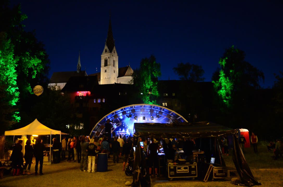 Openair-Stimmung vor Badener Altstadtkulisse - am Rebstock Openair spielen Bands mit Bezug zur Stadt.