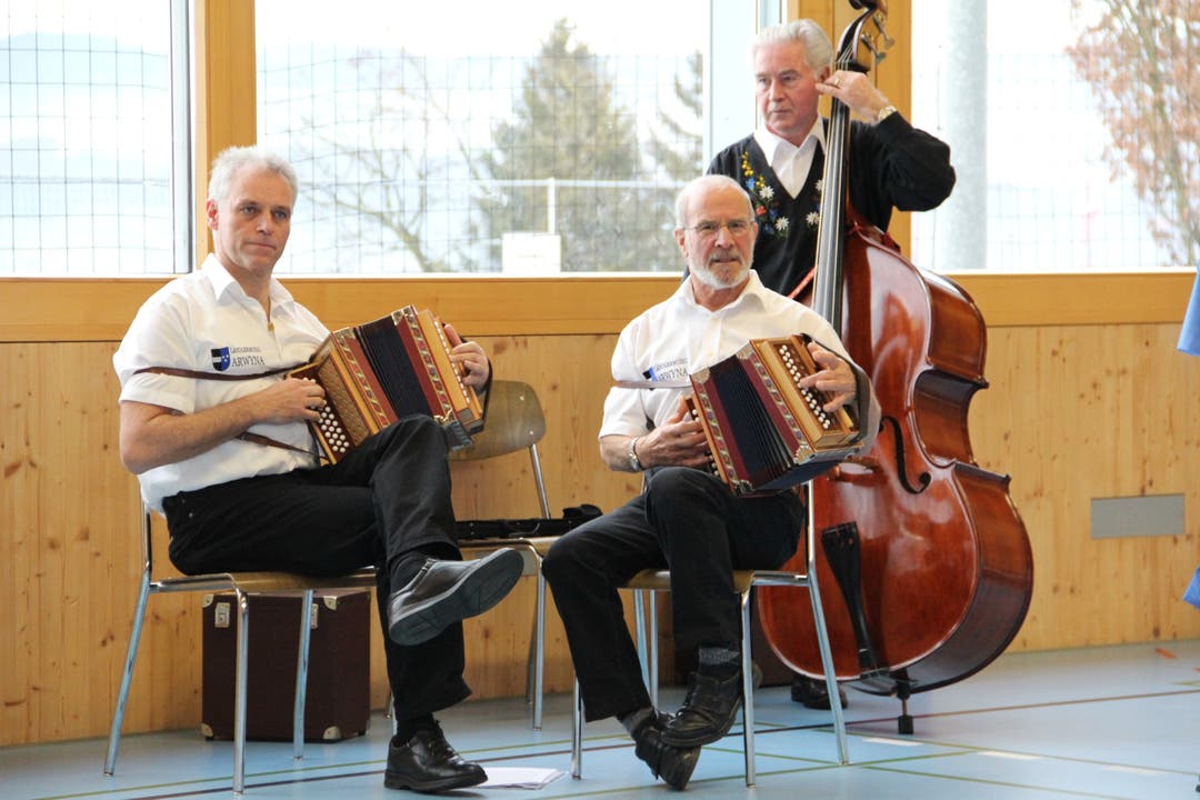 Das Trio Arwyna sorgte für die musikalische Umrahmung
