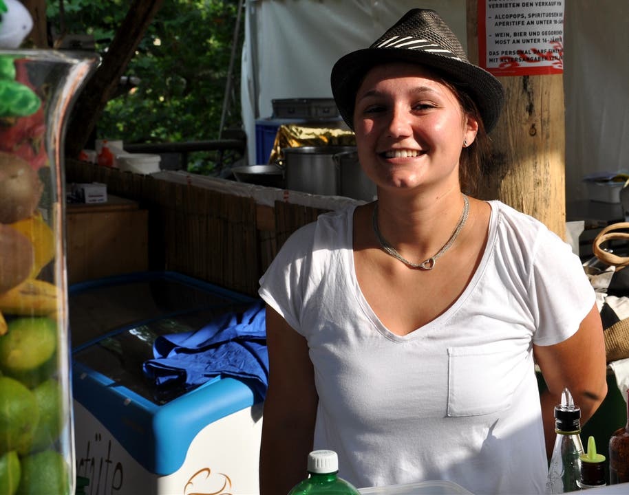Sonia Filli (28), Servicekraft aus Wetzikon, in der «Kuba Bar».