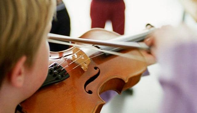 Bund und Kantone müssen nun den Zugang zur Musik verbessern. (Symbolbild)