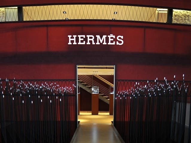 LVMH-Grossaktionär Bernard Arnault kaufte seit 2010 gut 22 Prozent des florierenden Familienbetriebs Hermès auf Hat seinen Anteil an Hermès aufgestockt: Der Luxusgüterkonzern LVMH (Archiv)