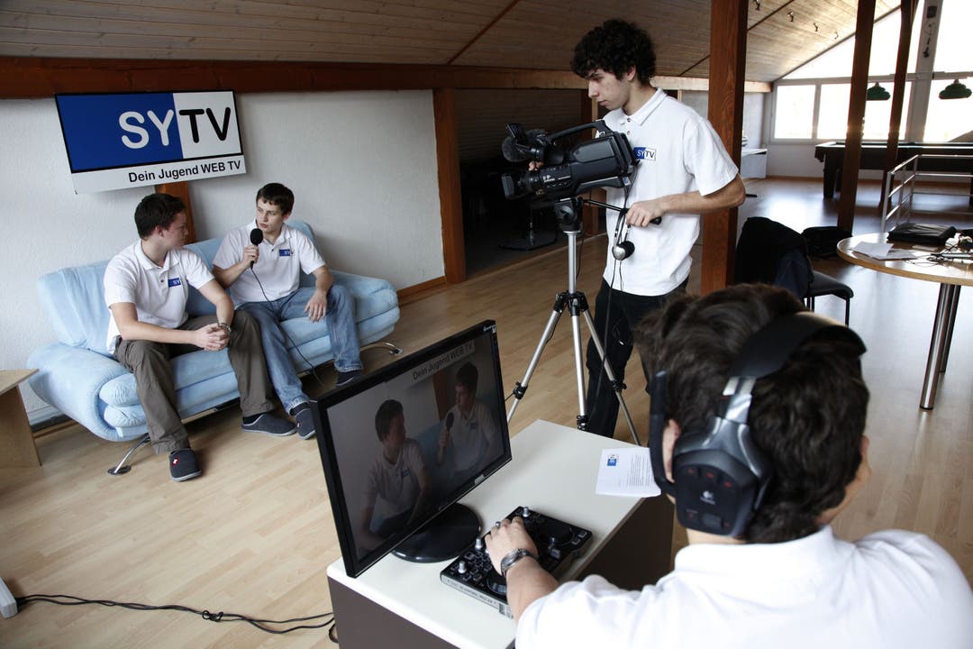  Rund zehn Jugendliche wirken bei SYTV mit. (Fotos: Hanspeter Bärtschi)