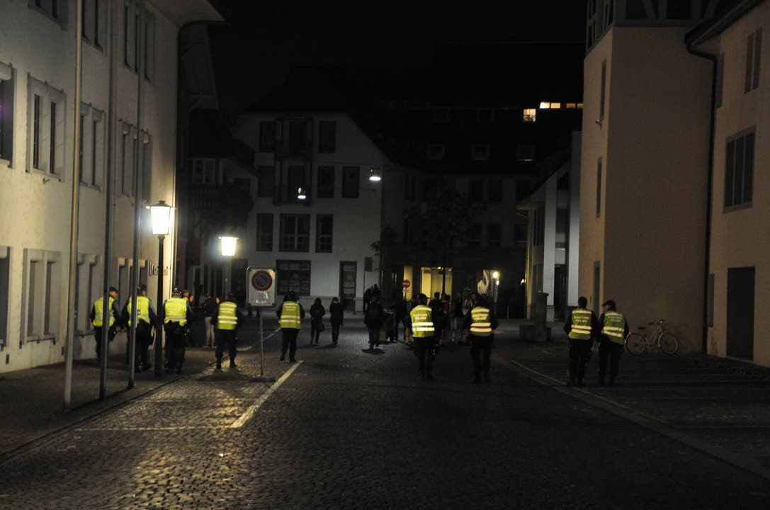 Die Kantonspolizei verhielt sich im Hintergrund und sorgte dafür, dass die Demo nicht ausser Kontrolle geriet
