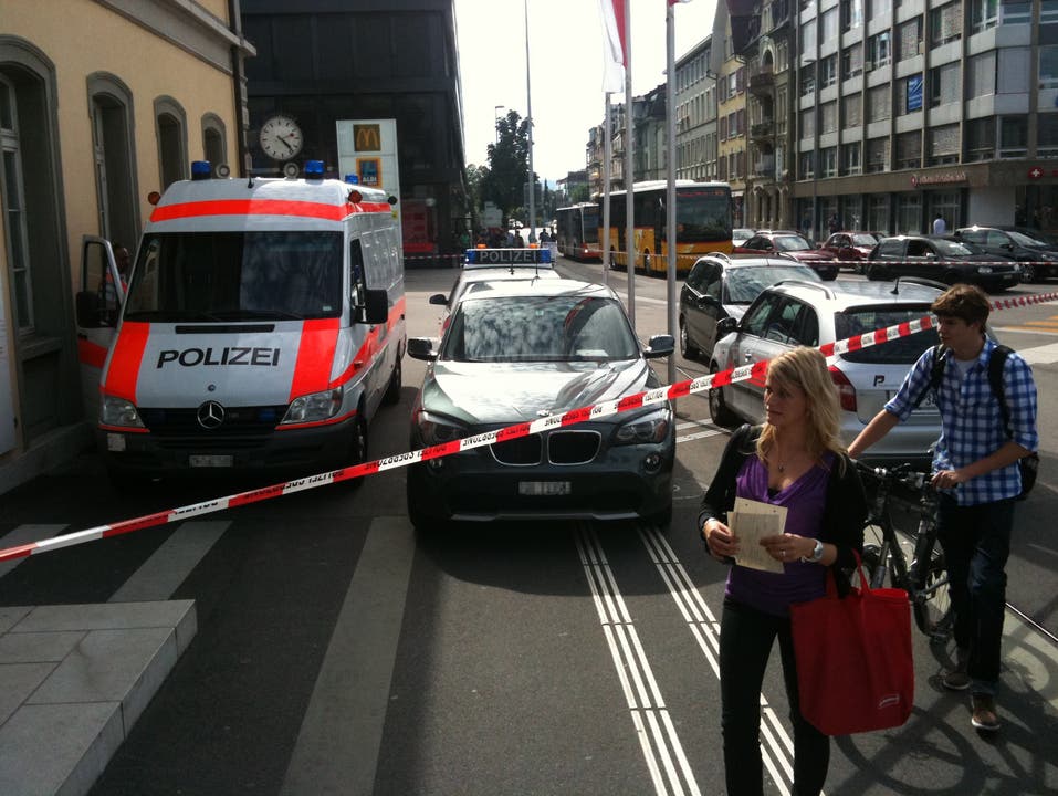 Grossaufgebot der Polizei beim Hauptbahnhof Solothurn