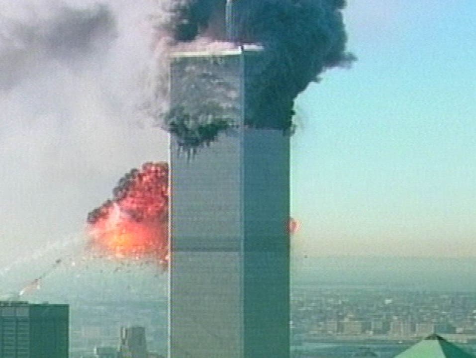 Das zweite Flugzeug crasht in das World Trade Center