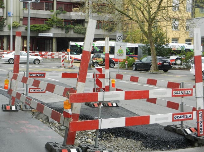 Die Bruggerstrasse in Baden wird im Juli an zwei Wochenenden für den Verkehr gesperrt.