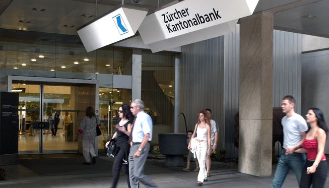 Der Hauptsitz der ZKB befindet sich an der Zürcher Bahnhofstrasse. (key)