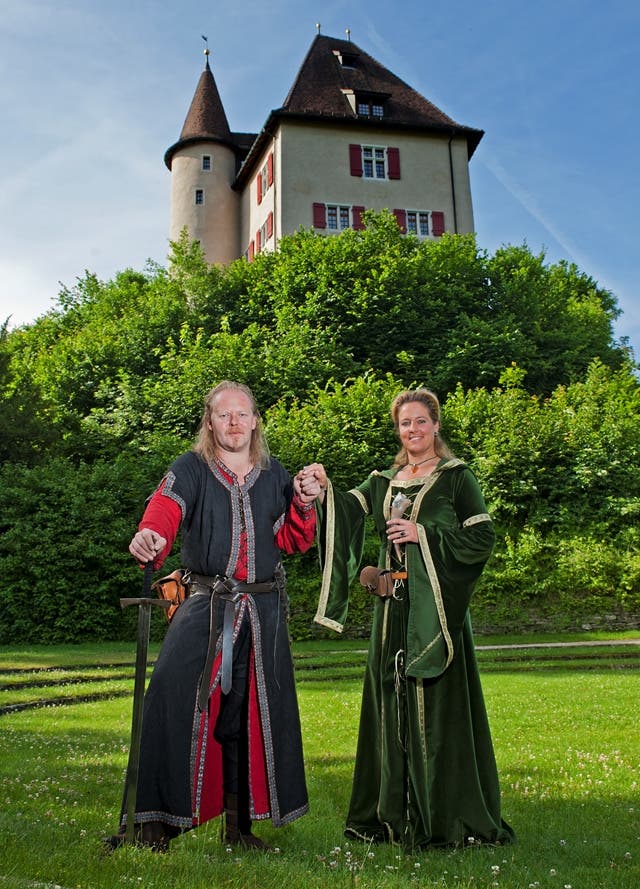 Nadja und Helge Schmidt heirateten als Burgfräulein und Ritter wie vor 800 Jahren: «Die Liebegg ist unser Lieblings-Schloss!»