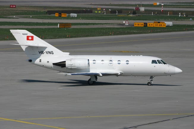 Dieses Flugzeug, hier im Jahr 2005 in Kloten fotografiert, wird am 1. September in Solothurn versteigert. Jerome Zbinden