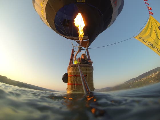 Der Pilot Der Den Vierwaldstattersee Touchierte Ist Auch Erfinder Des Orangen Handy Ballons Und Erzeugt Damit Ganz Schon Larm Luzerner Zeitung