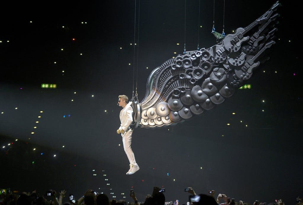 Bieber-Mania vor dem Zürcher Hallenstadion