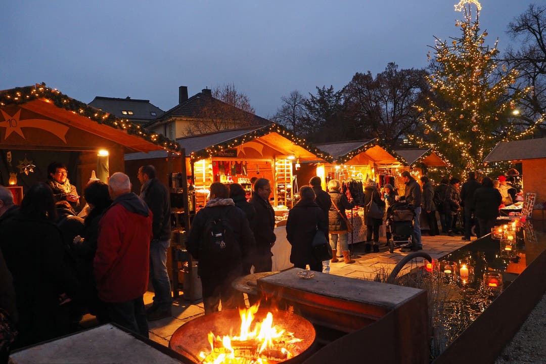 Der Oltner Adventsmarkt im Klostergarten war stets gut besucht