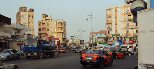 Die Strassen in der Innenstadt von Hurghada sind nicht mehr so verstopft wie früher. Diesel und Benzin fehlen oft. zvg