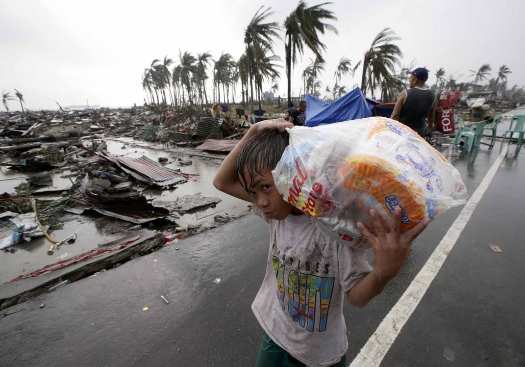 Der Taifun hinterlässt auf den Philippinen ein Chaos