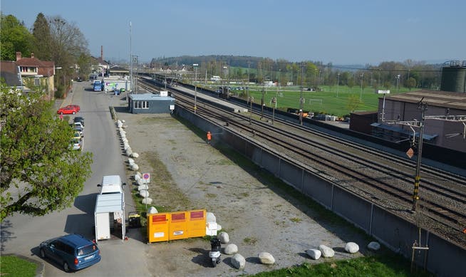 Bauliches Entwicklungsgebiet: Rechts der Bahngleise das riesige Brühl-Areal, links das Bahnhofareal selber. ES