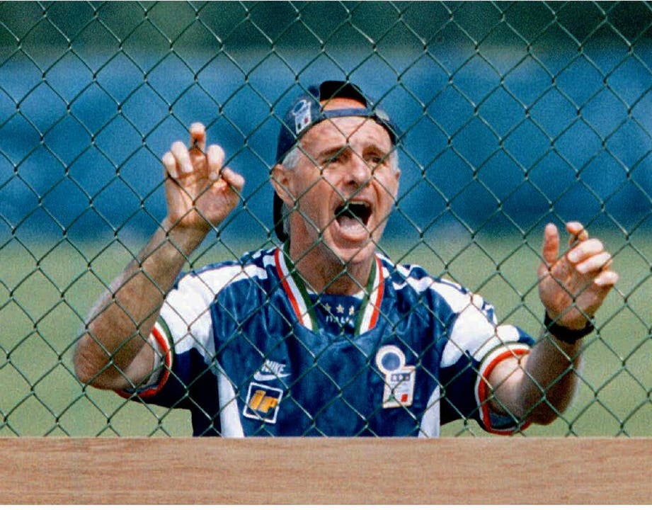 Arrigo Sacchi Weiterer Italiener mit viel Temperament. Arrigo Sacchi hat vor allem in den 90er-Jahren als Trainer brilliert. 1994 wurde er mit der Squadra Azzura Vize-Weltmeister.