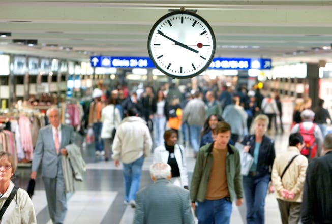 Der Hauptbahnhof Zürich ist umsatzmässig das fünftgrösste Einkaufszentrum der Schweiz.