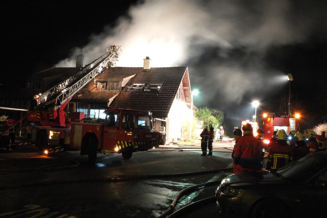 Feuer in Aarau Rohr zerstört Mehrfamilienhaus