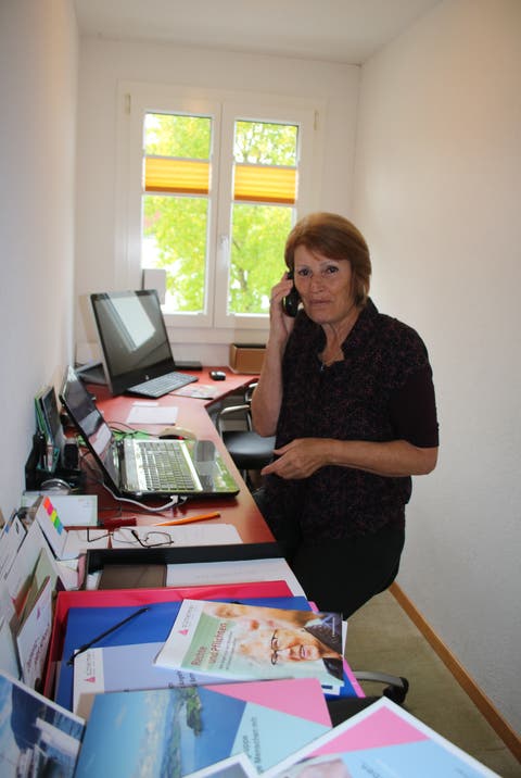 Theres Ettlin, Leiterin der Beratungsstelle der Alzheimervereinigung Ob- und Nidwalden, in ihrem Büro.