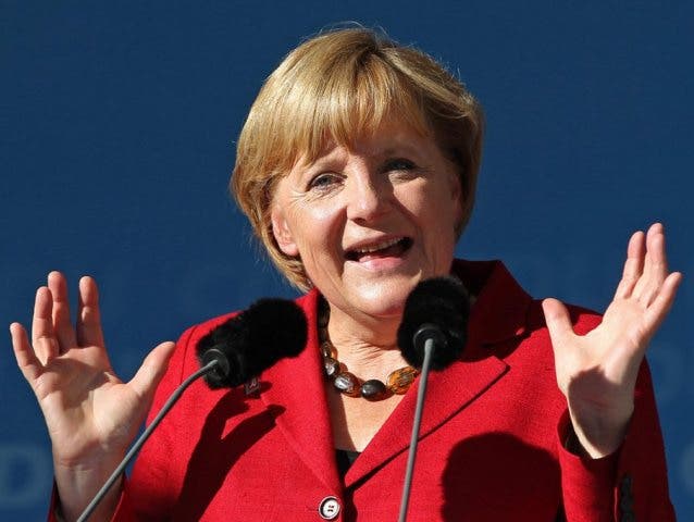 Angela Merkel Die deutsche Bundeskanzlerin Angela Merkel wuchs als erstes Kind des evangelischen Theologen Horst Kasner auf.