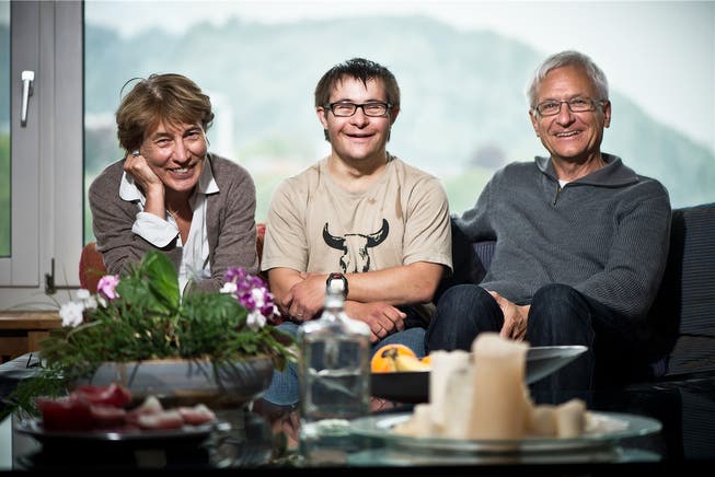 Irmgard und Peter Federer sind heute mit ihrem Sohn Simon beim Schweizer Fernsehen zu Gast.Annika Bütschi