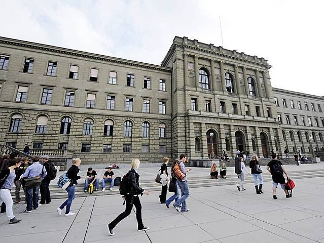 Das Hauptgebäude der ETH Zürich (Archiv)
