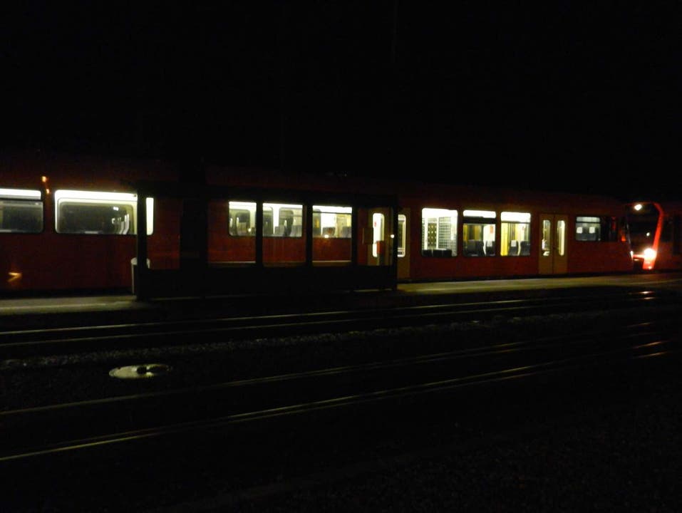 Morgens um 4 Uhr, der Testzug steht im Bahnhof Lohn-Lüterkofen bereit